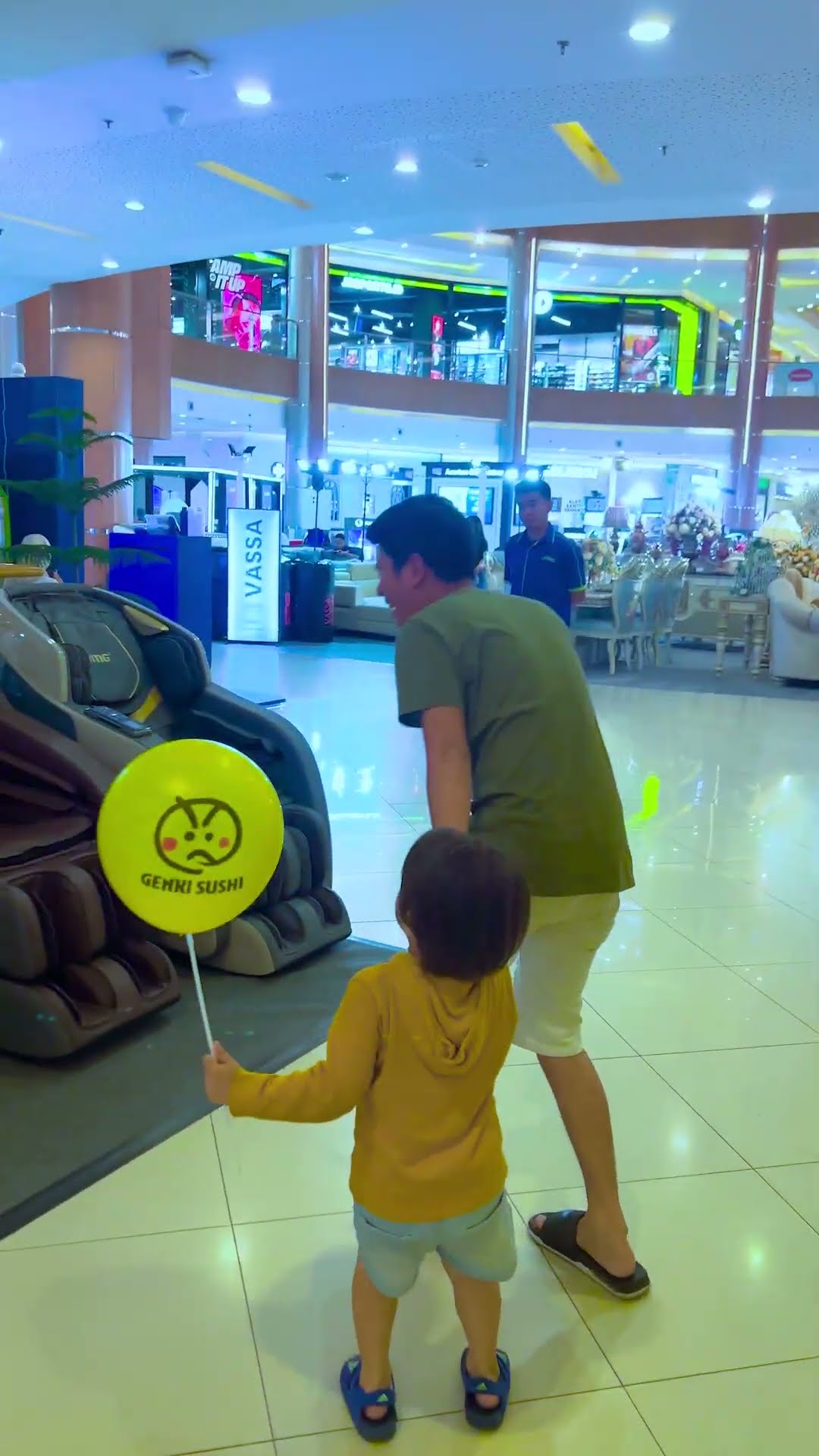Ketika Papoy Jalan2 Di Mall #alethaabew
